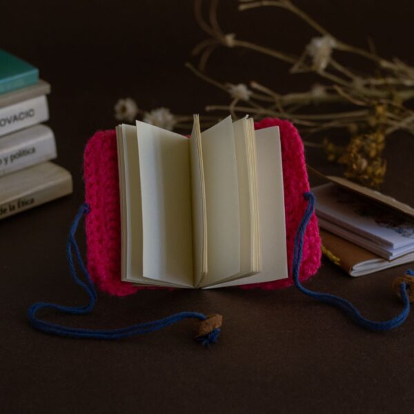 Funda para libreta tejida
